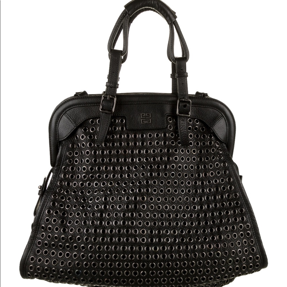 Givenchy Xl Black leather grommet bag Postino lkn